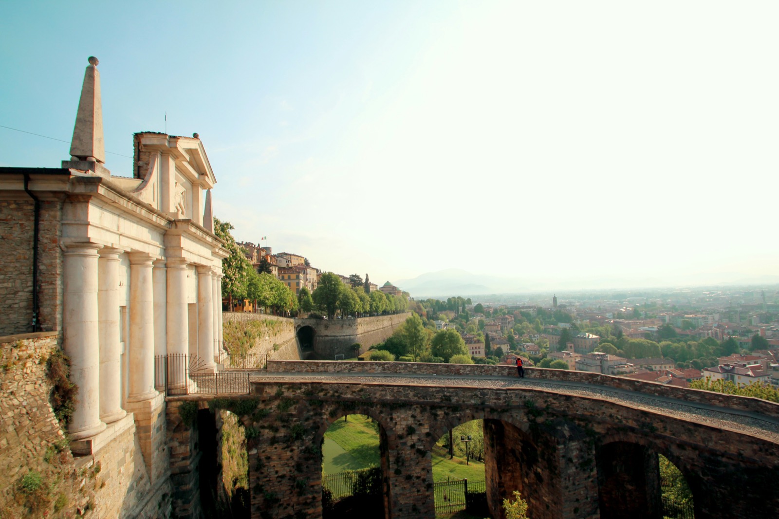 The Porta San Giacomo bridge and the view over the city